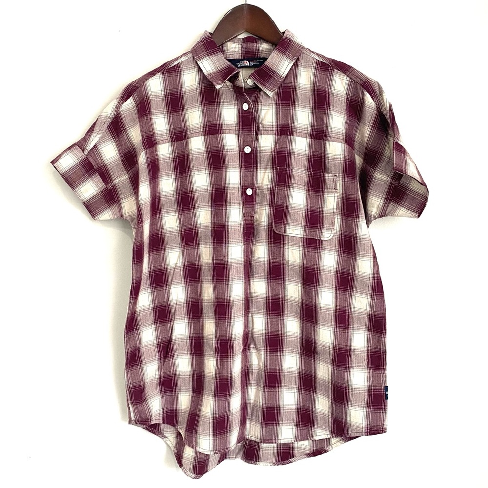 NORTH FACE Womens Small Burgundy Cream Short Sleeve Button Up XX4